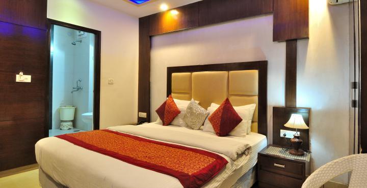 Hotel Shelton New Delhi Exterior photo