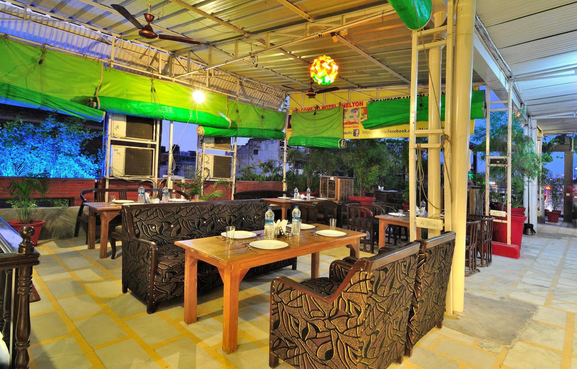Hotel Shelton New Delhi Exterior photo