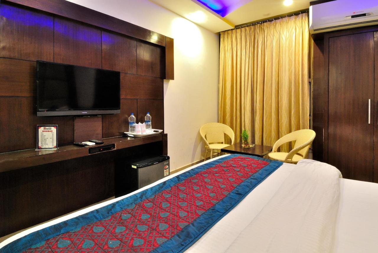 Hotel Shelton New Delhi Exterior photo